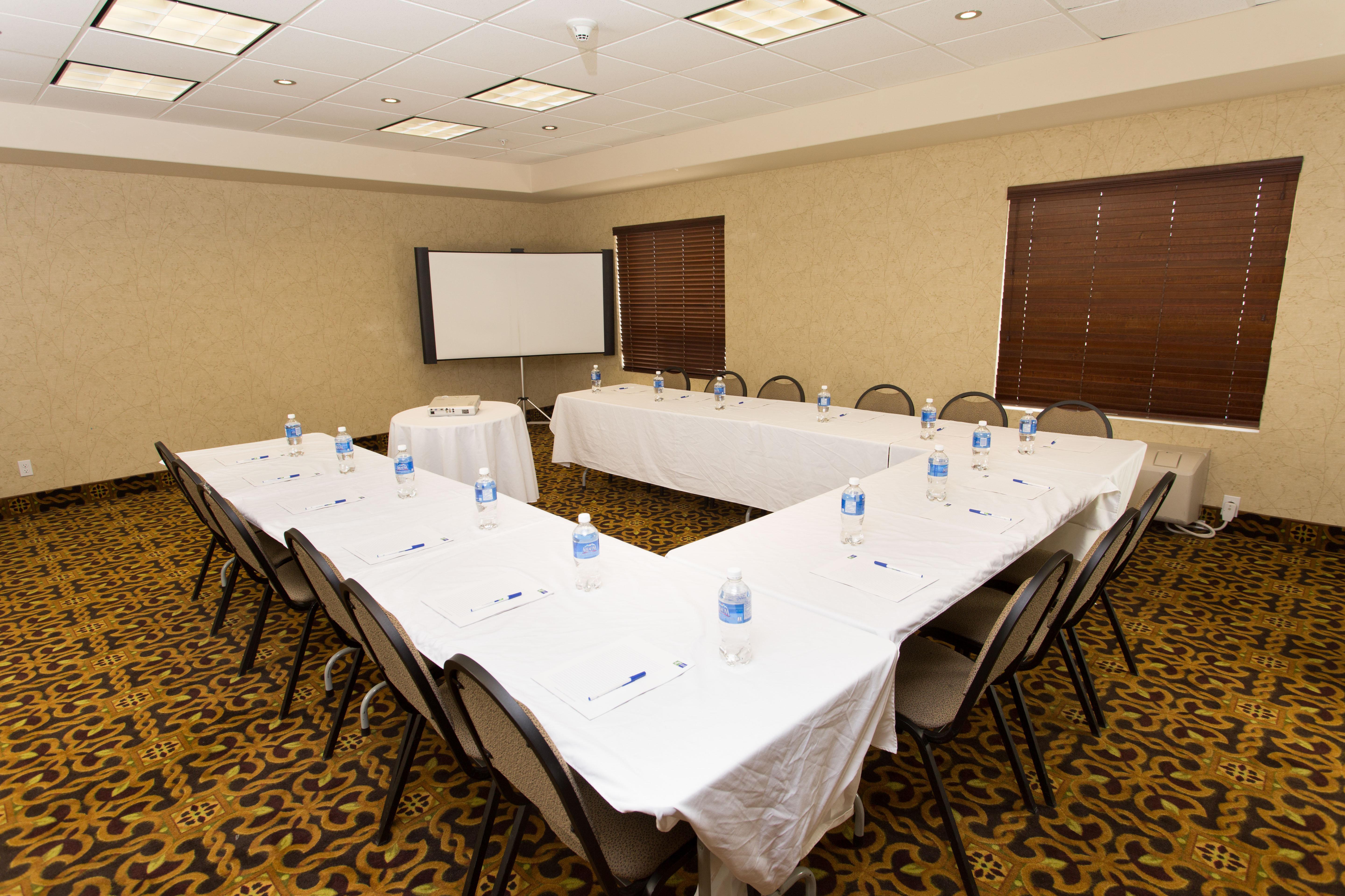 Holiday Inn Express Hotel & Suites - Slave Lake By Ihg Exteriér fotografie