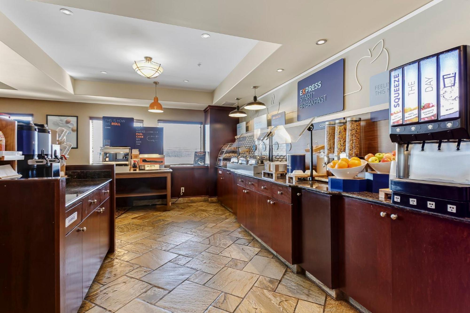 Holiday Inn Express Hotel & Suites - Slave Lake By Ihg Exteriér fotografie