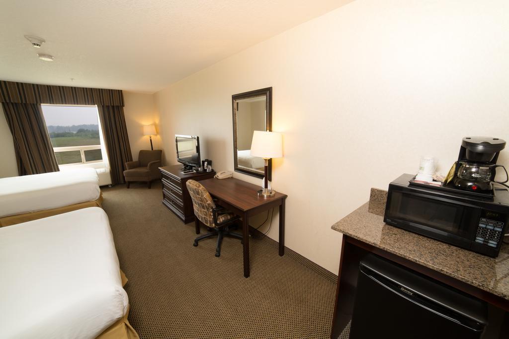 Holiday Inn Express Hotel & Suites - Slave Lake By Ihg Exteriér fotografie
